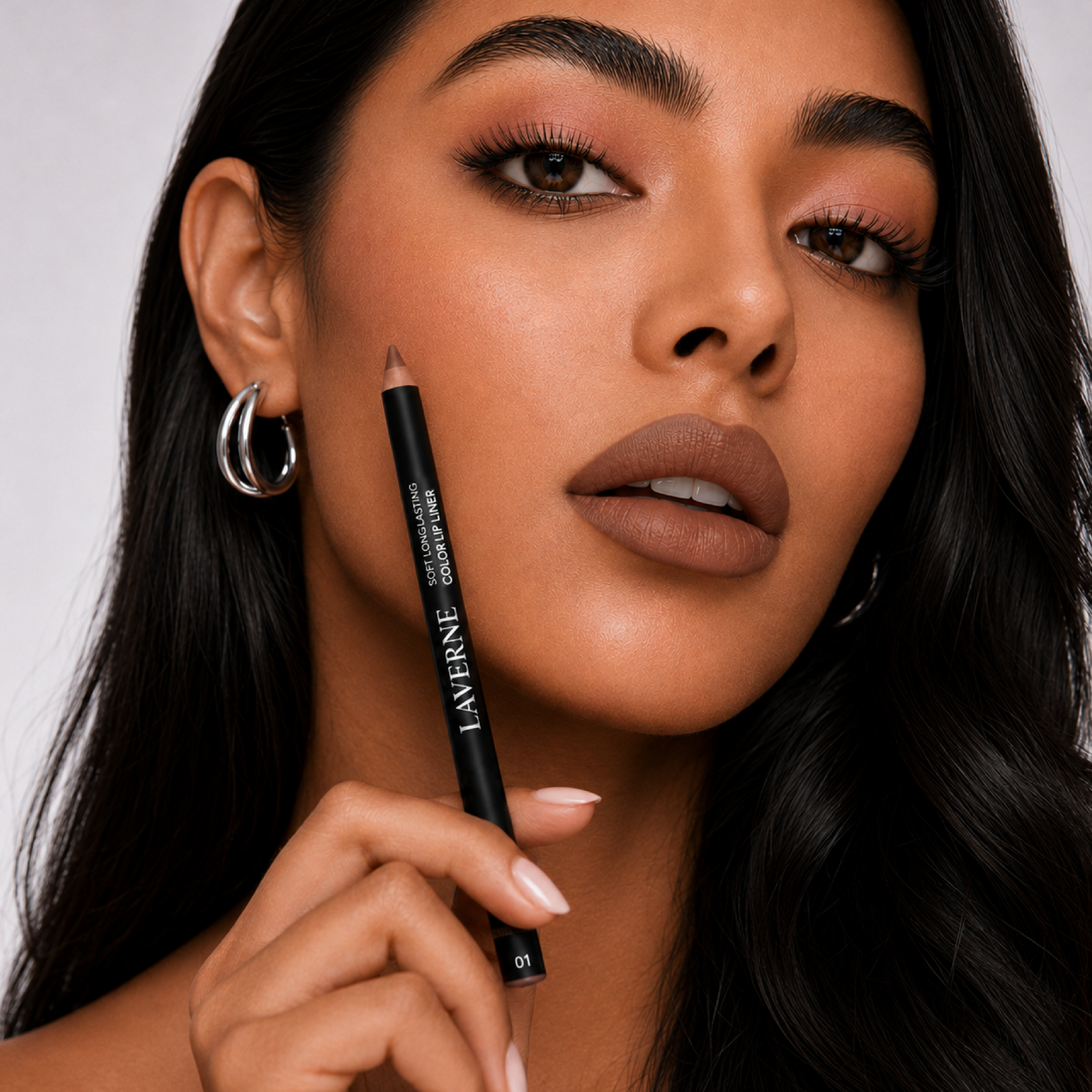 Queen of Brown 01